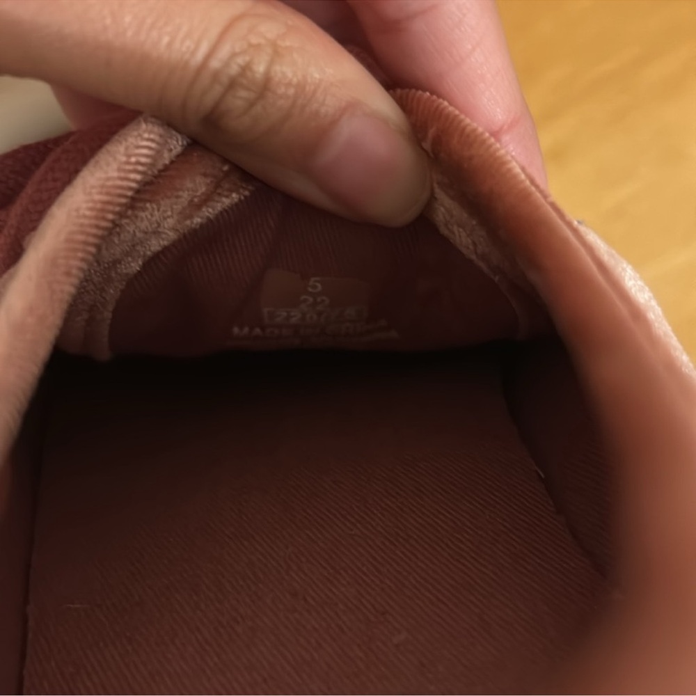 Old Navy Pink Velvet Shoes - Picture 9 of 10